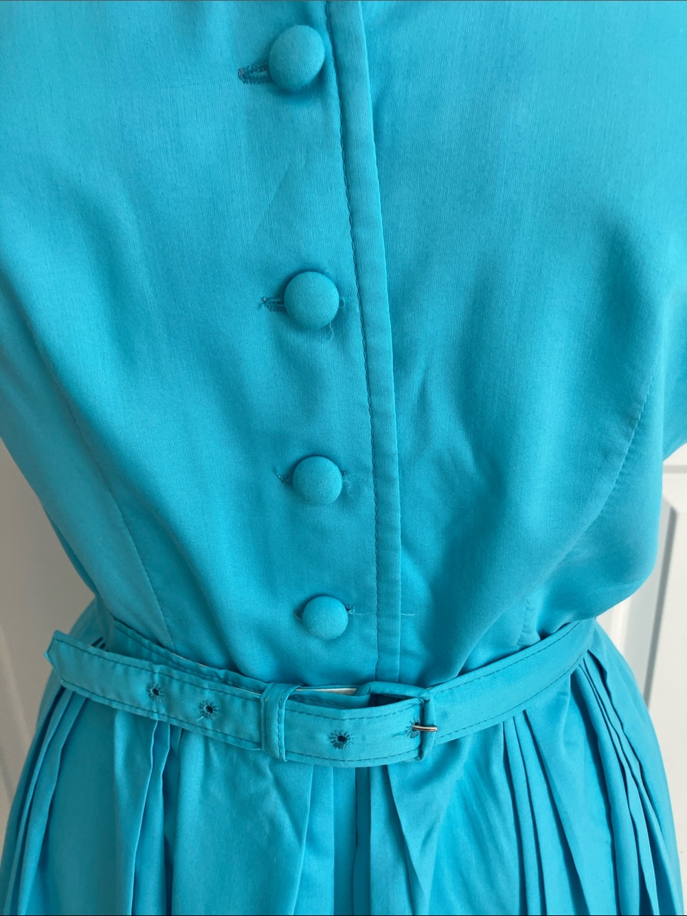 VTG Bright Turquoise Midi Shirtwaist Dress with Belt - Picture 3 of 10